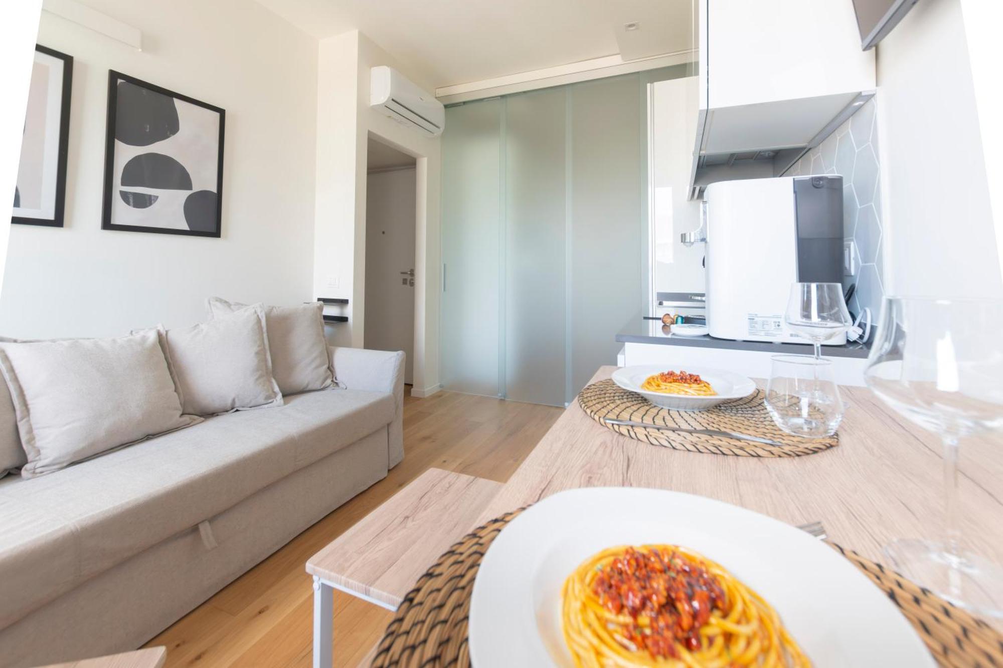 Modern & Stylish Near Isola & Central Station Милан Экстерьер фото