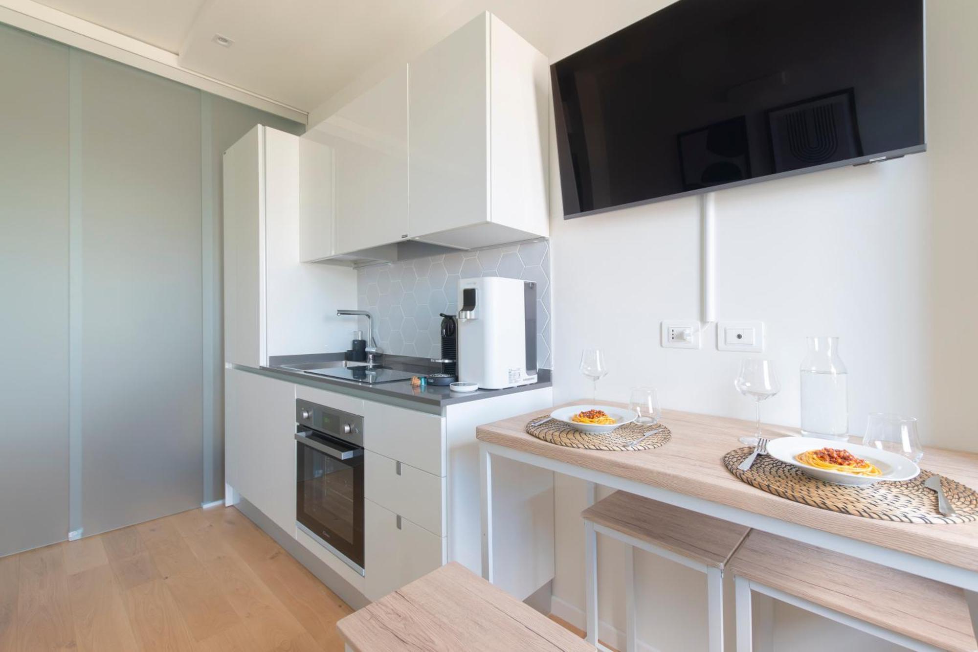 Modern & Stylish Near Isola & Central Station Милан Экстерьер фото