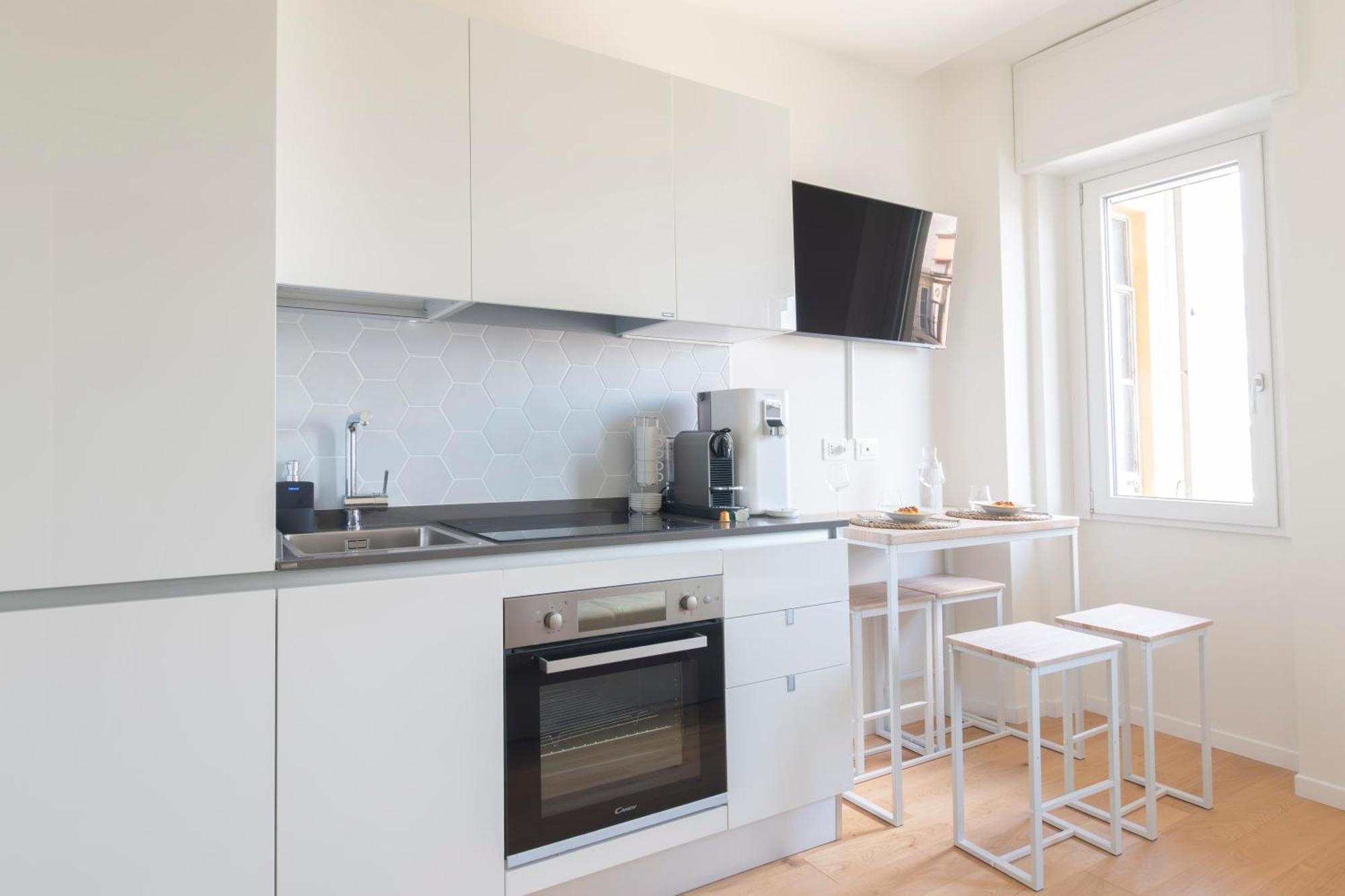 Modern & Stylish Near Isola & Central Station Милан Экстерьер фото